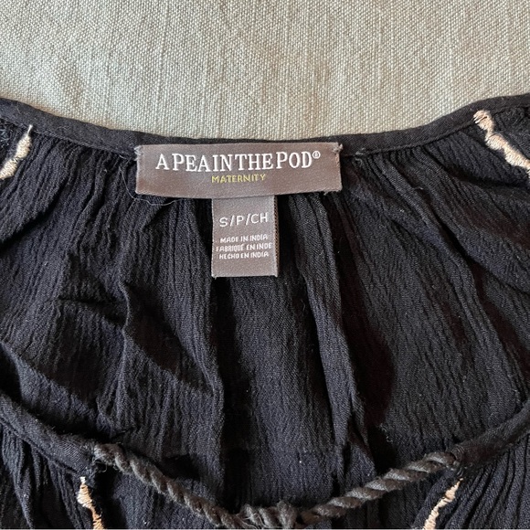 A Pea In The Pod Boho Peasant Embroidered Top Size S (maternity) - Picture 2 of 4